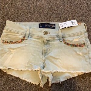 New with tags light wash Hollister shorts
